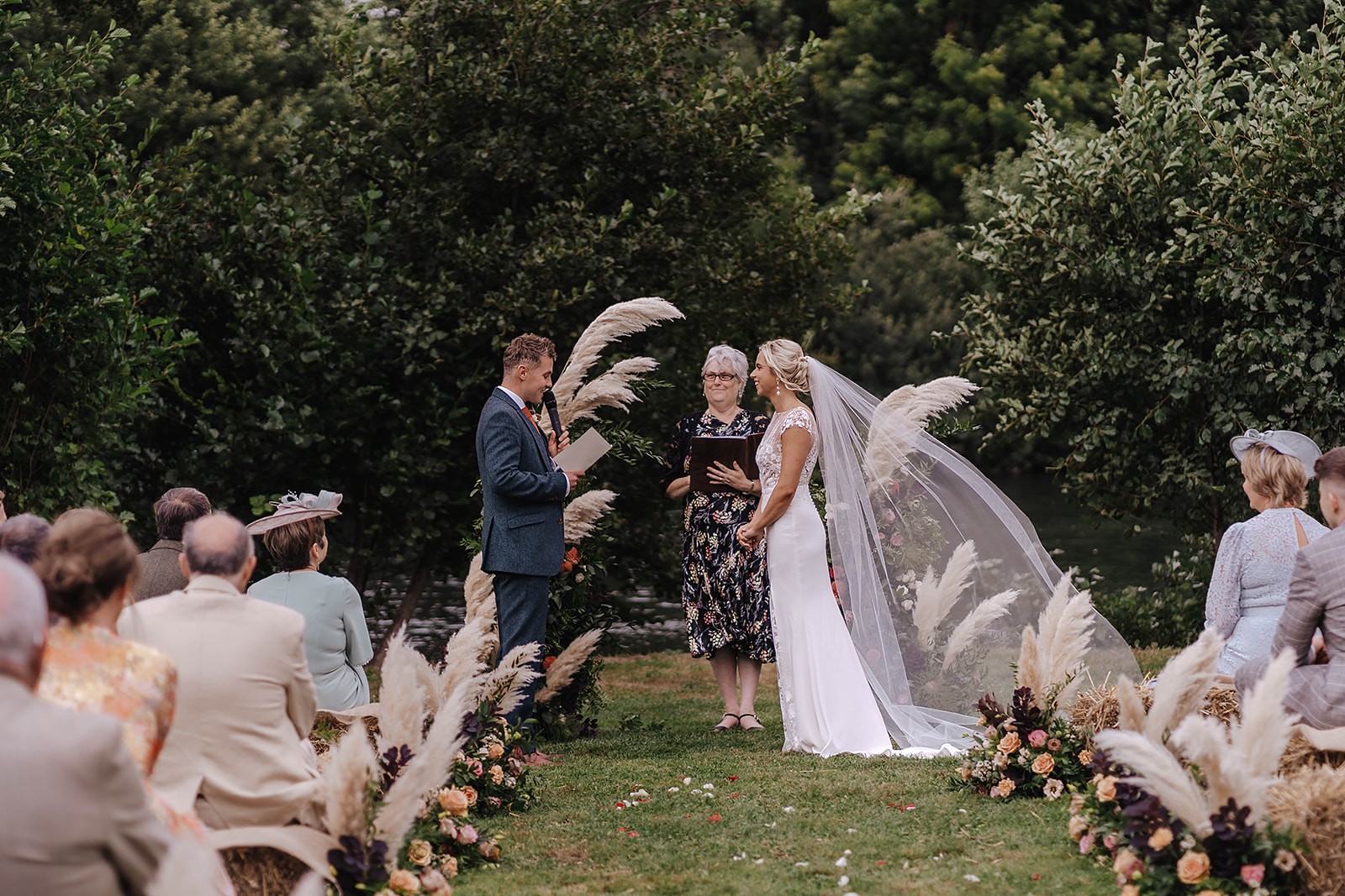 Say 'I do' under open sky